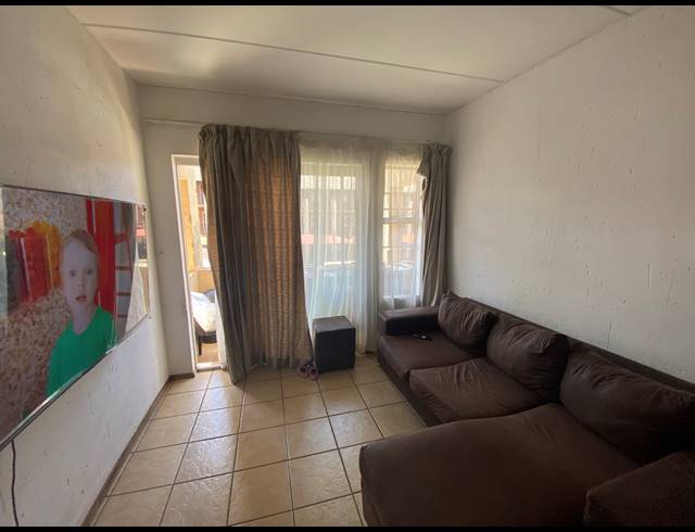 2 BEDROOM SECTIONAL TITLE FOR SALE IN COMET